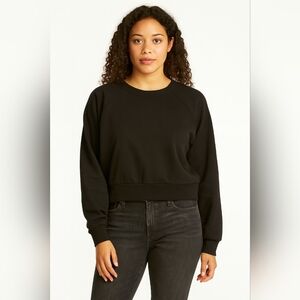 ❄️Perfect For Winter! Soft & Warm GAP Black Raglan Crop Sweatshirt – Size XL